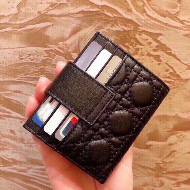 DiOR・レザー コンチネンタルウォレット 財布 折財布